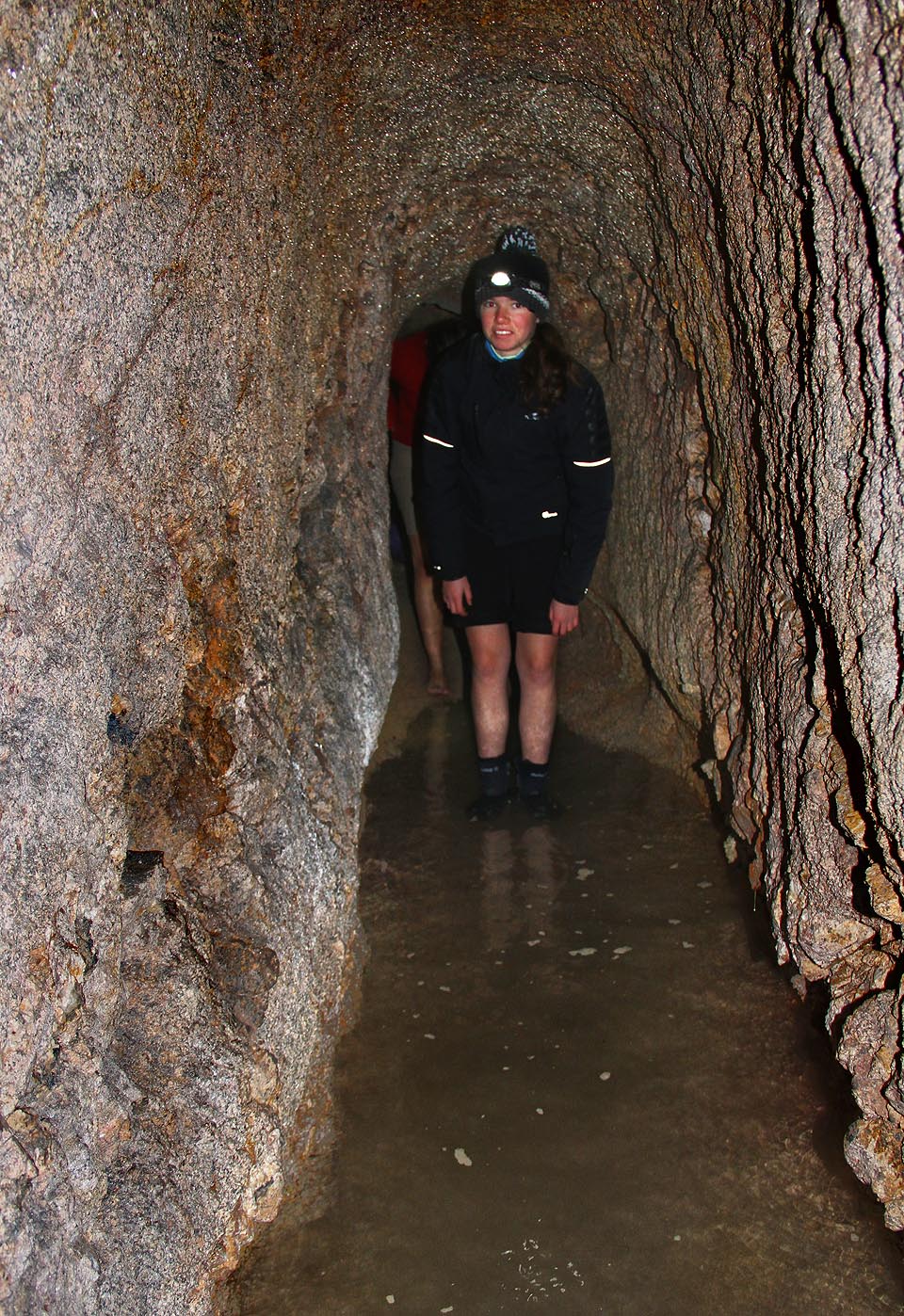 V zimě není jiná možnost, než se vyzout na boso, pokud ovšem nemáte neoprenové botky.